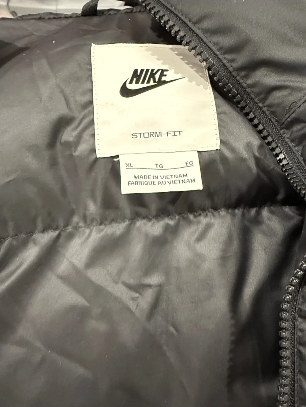 Nike Men's Black Storm-Fit Raincoat Jacket